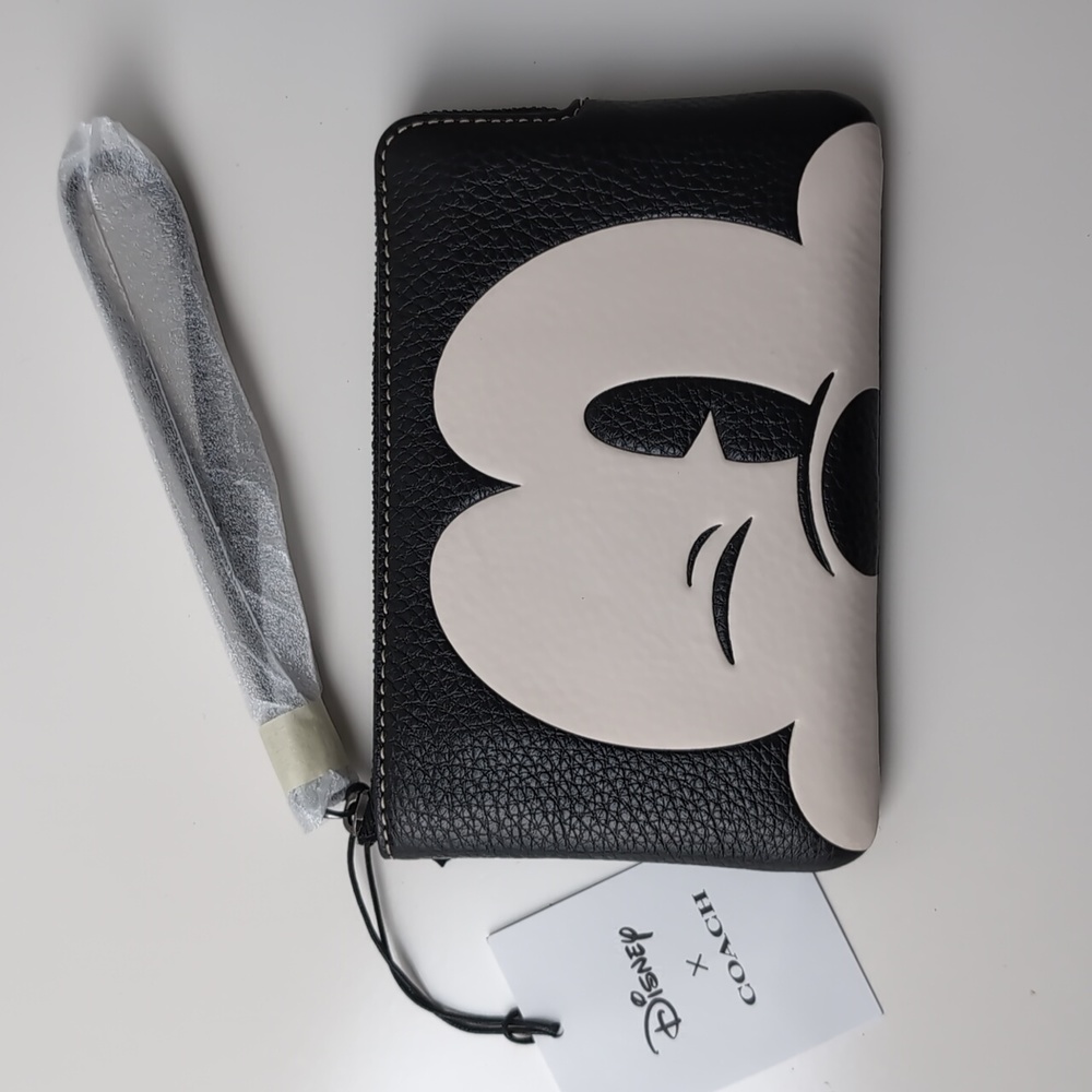 Disney X Coach CN041 Corner Zip Wristlet W/ Wink Mickey Mouse Black Multi